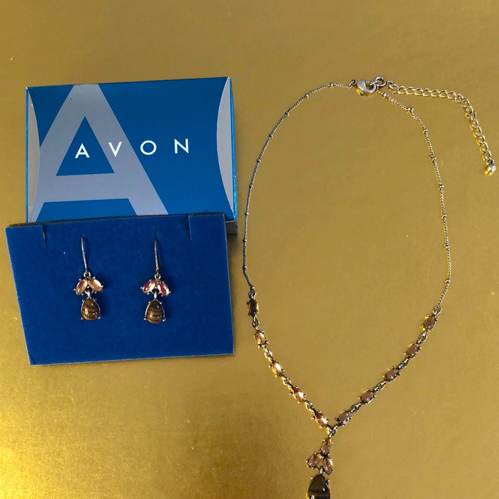 Vintage Cabochon Y drop Necklace Earring Gift Set from Avon 2009